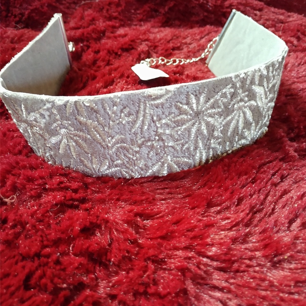 Free People Silver and Gray Choker
